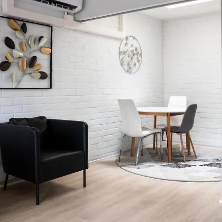 Spacious And Cozy 2-room For 4 In Kaivoksela, 반타