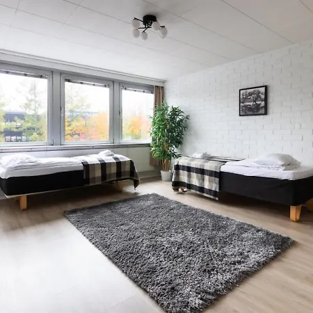 아파트 Spacious And Cozy 2-room For 4 In Kaivoksela, 반타