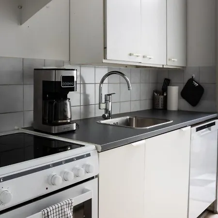 아파트 Spacious And Cozy 2-room For 4 In Kaivoksela, 반타