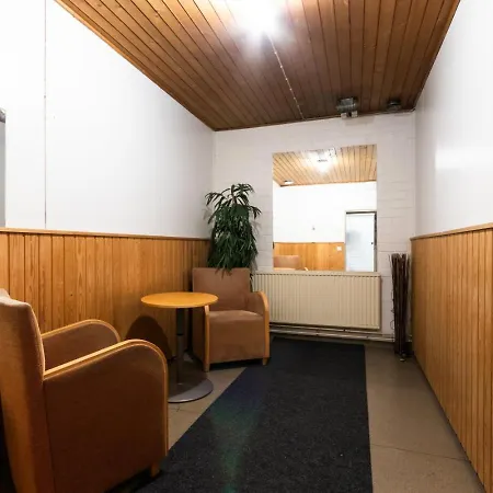 Spacious And Cozy 2-room For 4 In Kaivoksela, Vantaa Vantaa