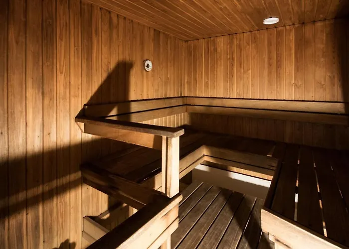 Apartment Spacious And Cozy 2-room For 4 In Kaivoksela, Vantaa Vantaa